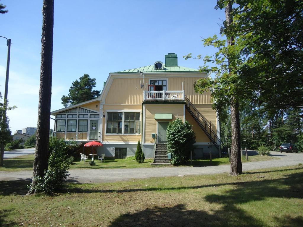 Maentyluodon Hotelli Pori Esterno foto